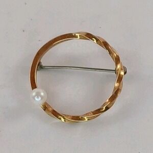 Vintage Gold Tone Krementz Pearl Brooch Twisted‎ Pin